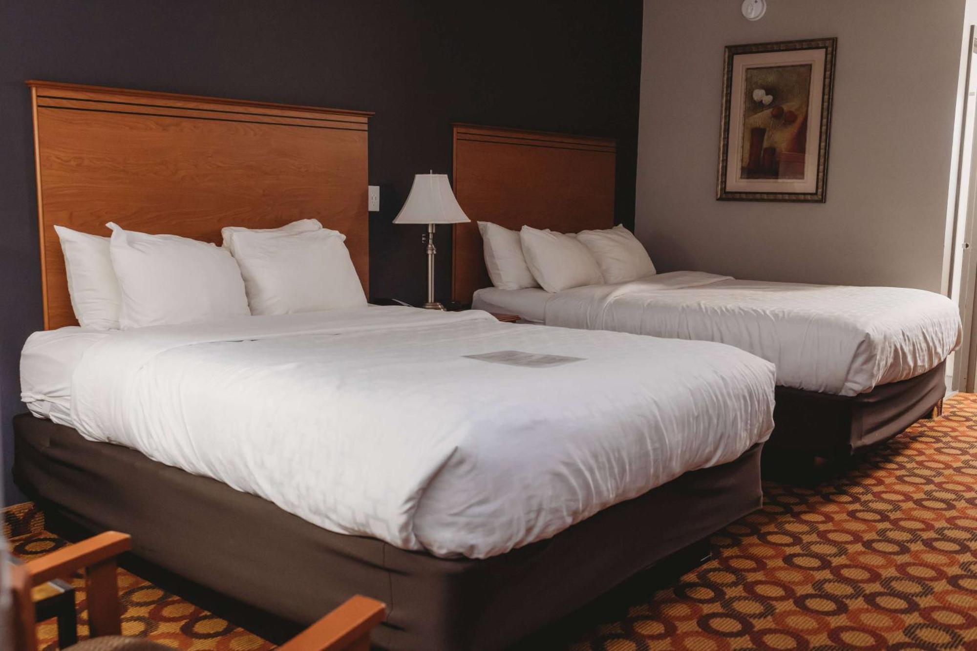 Americinn By Wyndham Appleton Downtown Екстериор снимка