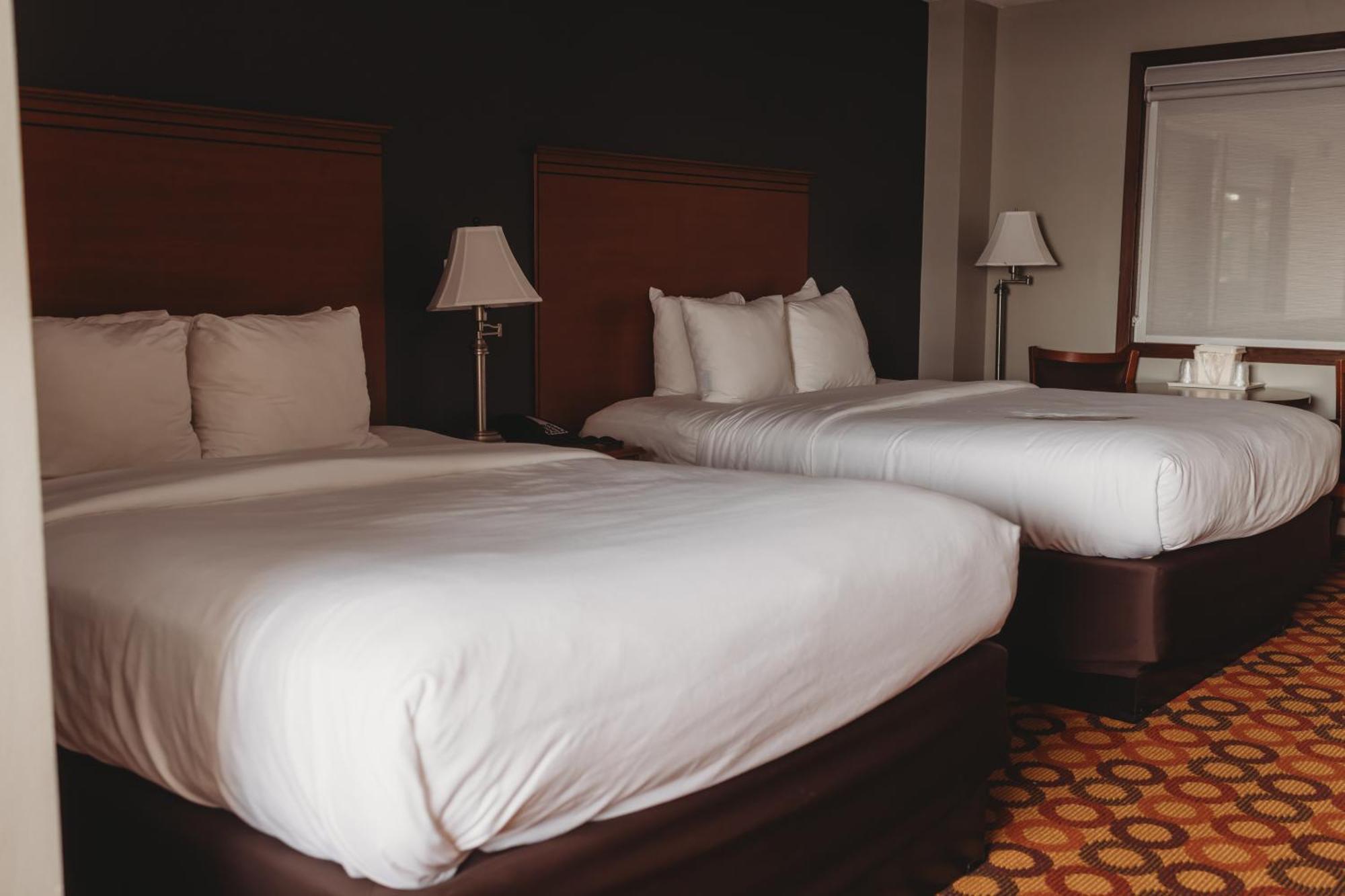 Americinn By Wyndham Appleton Downtown Екстериор снимка